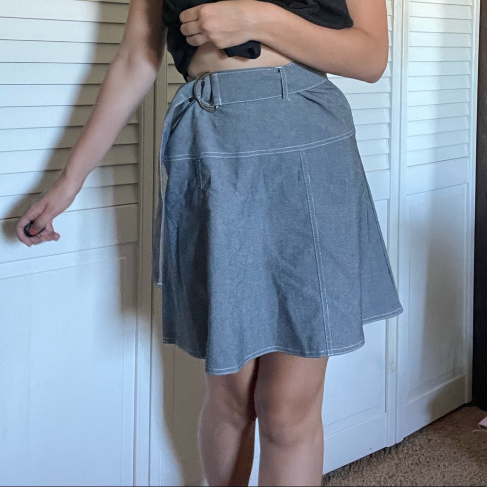 Skirt with belt